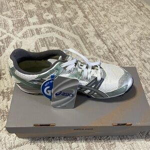 Asics Gel-Diva White and Stone Mint Sneakers